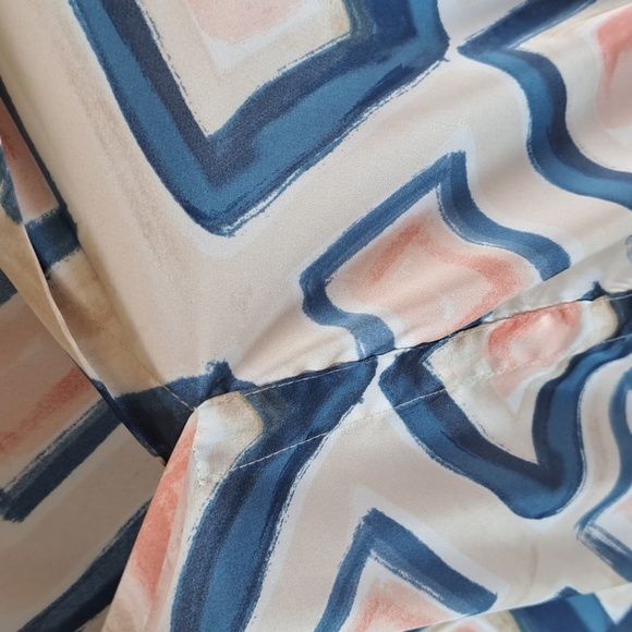 First Love By Lovelyn Abstract Geometric Print Blouse Long Puff Sleeve Satin - Picture 10 of 12